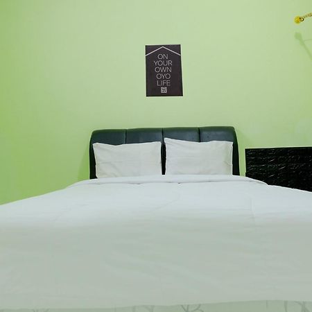 Oyo Life 2508 Alba Suites Homestay Syariah Tulungagung Exterior foto